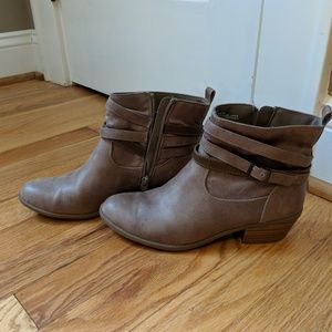 Kim Rogers tan ankle boots